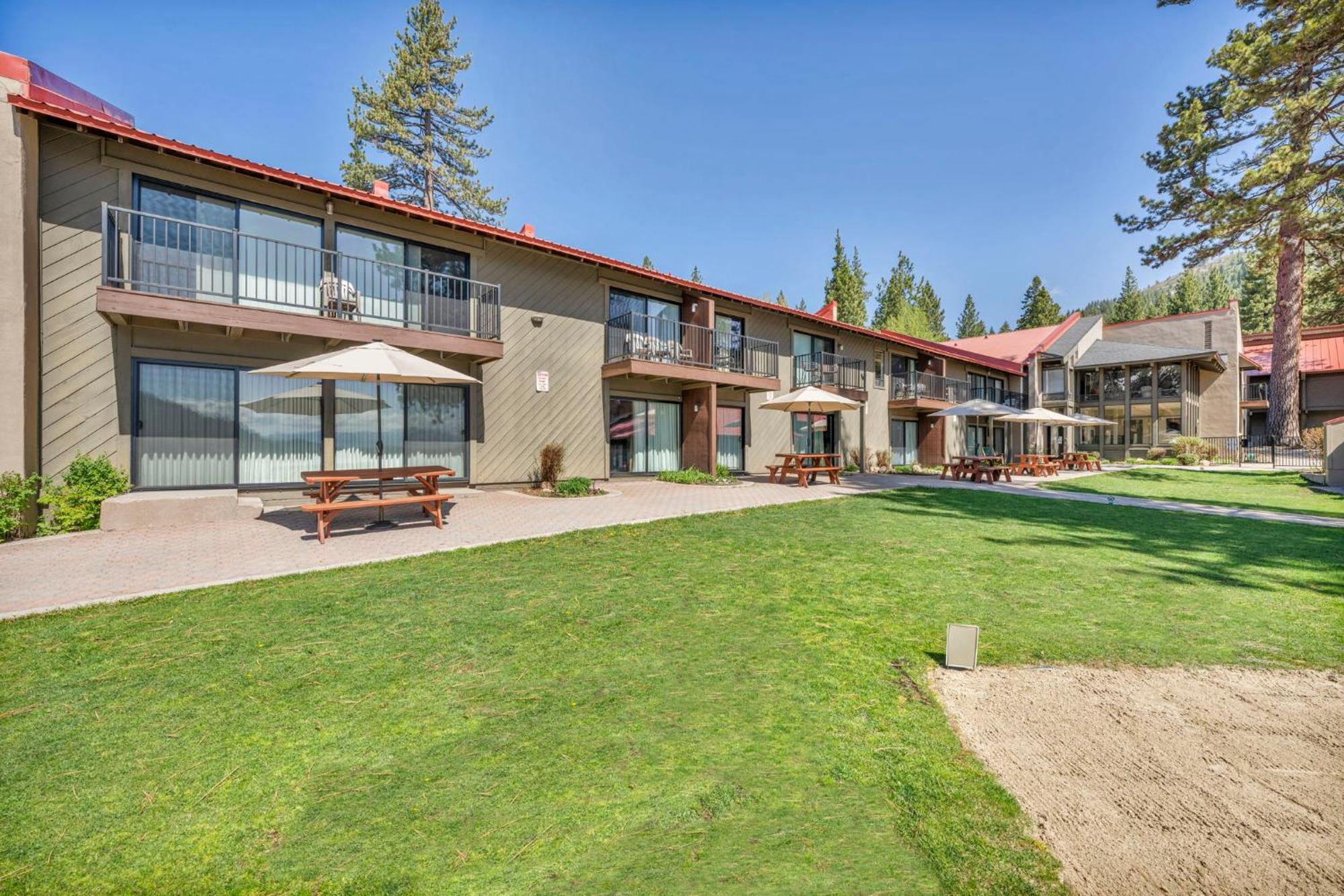 טראקי Charming Queen Studio Deluxe W/Balcony #233 At Donner Lake Village מראה חיצוני תמונה